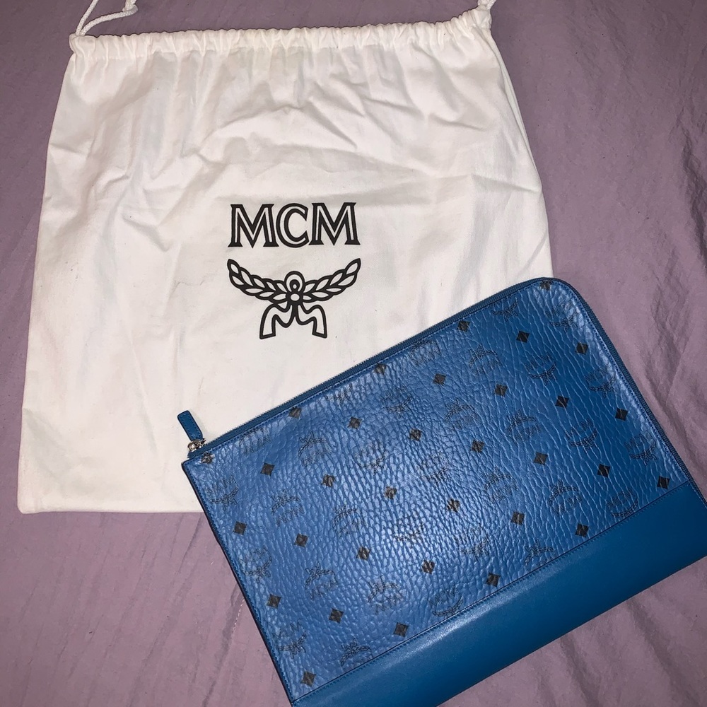Authentic: MCM Visetos Medium Pouch Clutch Bag